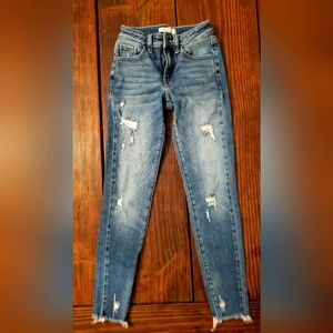 KanCan Estilo Jeans VBK 1562A Distressed Blue Denim Mid-Rise Ankle Skinny Sz 22